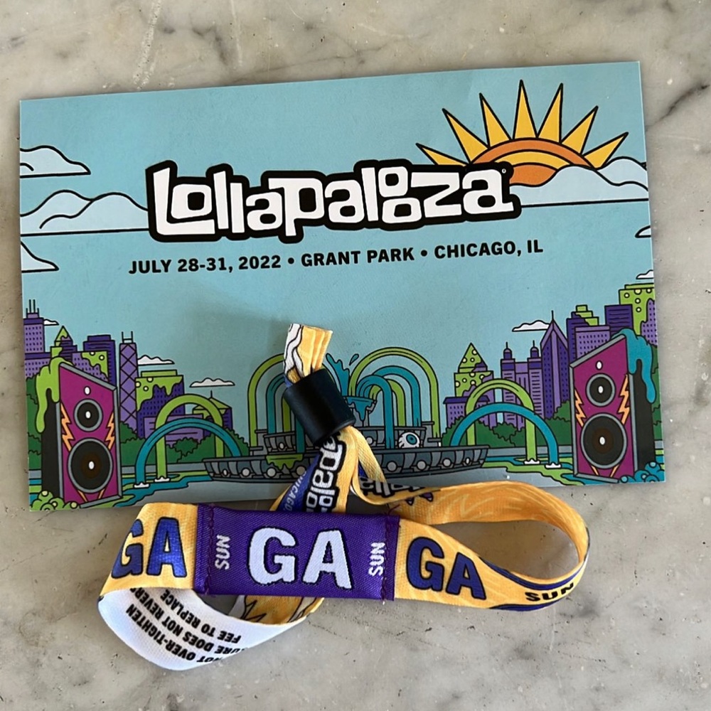 Lolla ticket Sunday pass!